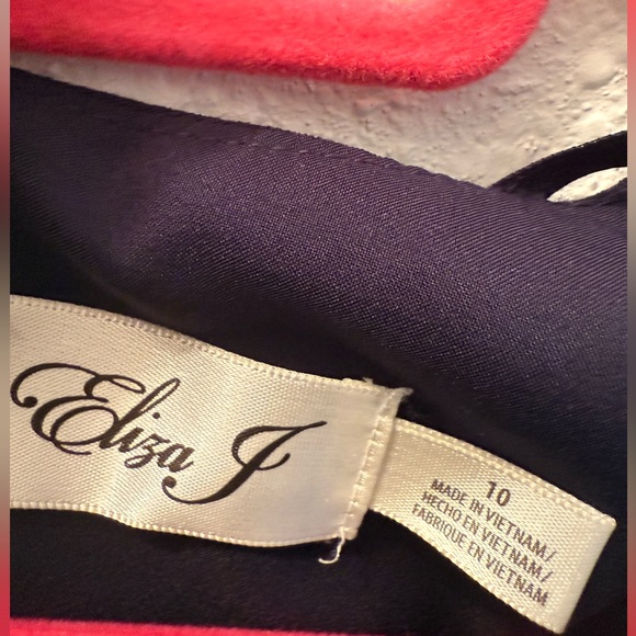 Classic design jumpsuit from Eliza J - Picture 8 of 8